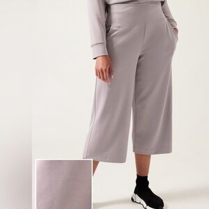 Athleta Seasoft Wide Crop Pants in Light Purple XL tall